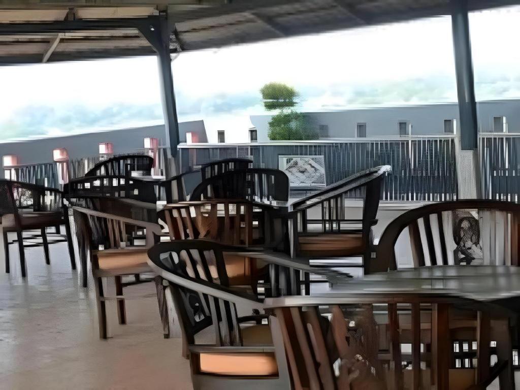 Hotel Khalista Purwakarta Exteriér fotografie